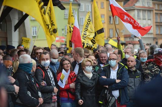Het coronaprotest in de Poolse hoofdstad.