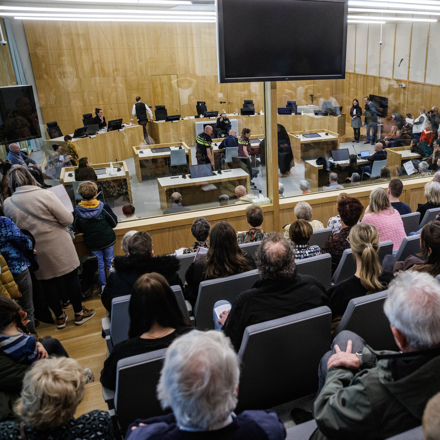 Rechter voor een dag tijdens de open dag van de rechtbank Breda | Foto ...