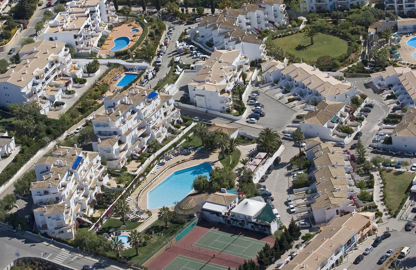 Maddie McCann a disparu de ce complexe hôtelier de Praia da Luz en 2007.