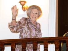 Curaçaoënaars klappen en joelen voor prinses Beatrix