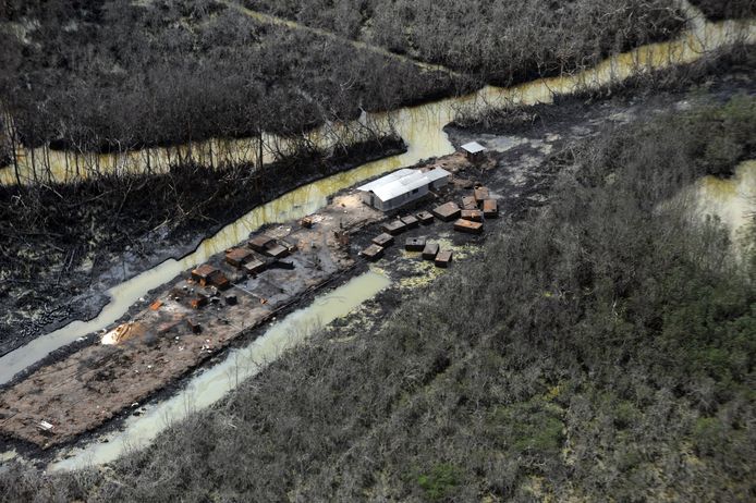 Een olieraffinaderij in de Nigerdelta. Foto uit 2013.