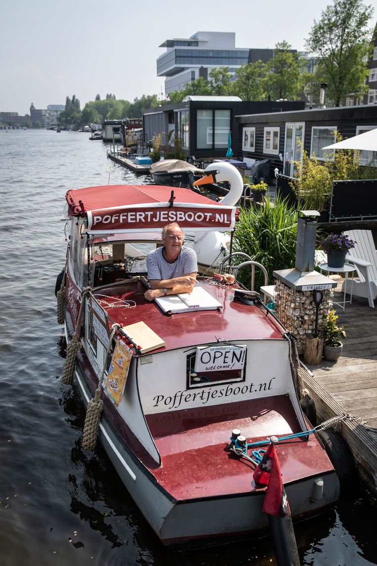 Poffertjesboot. Beeld Dingena Mol