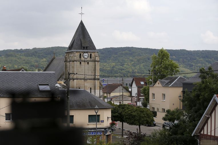 Voor het eerst viseerde IS een gelovige gemeenschap, in Saint-Etienne-du-Rouvray. Beeld AFP