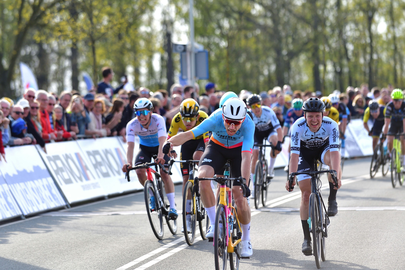 Martijn Budding laat Tour de Tietema stralen in Slag om Woensdrecht