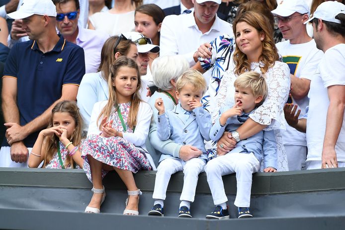 De kroost van Federer op een beeld uit 2017. De meisjes heten Myla en Charlene, de jongens Leo en Lenny.