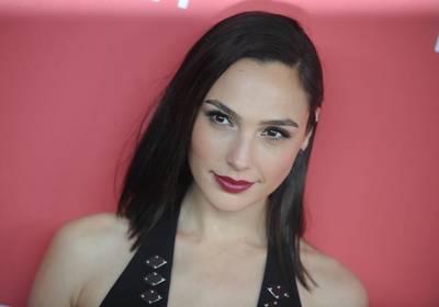 Gal Gadot ziet af van songfestivalpresentatie