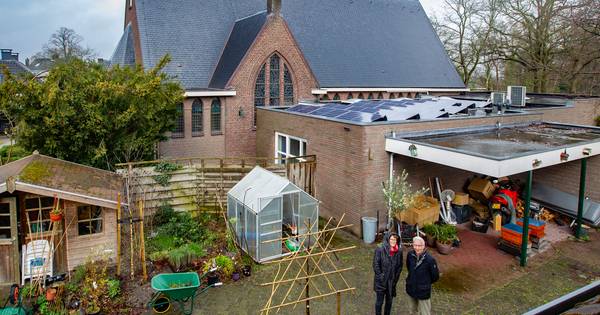 De groene kerk is in opmars: 'God heeft geen moeite met zonnepanelen op het dak' - De Stentor