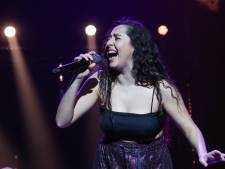 Ondanks bedreigingen en haatmail staat zangeres Manizja gewoon in Ahoy volgende week
