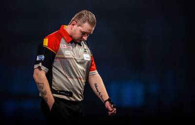 Wát een domper in Wieze: Dimitri Van den Bergh verliest al in eerste ronde tegen Engelsman Stephen Bunting