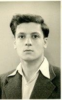 Schlomo Samson in 1942, uit zijn tijd in Elden. Hij bracht zijn foto's kort voor deportatie onder bij een fruitkweker in Huissen. Die kweker gaf hem alles weer terug na de oorlog