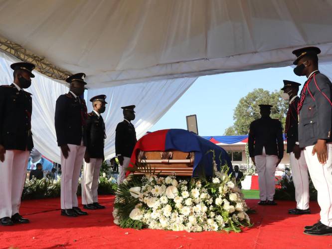 Vermoorde president Jovenel Moïse begraven in Haïti