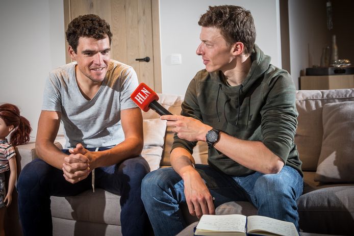 Die keer toen ‘journalist’ Naesen Van Avermaet interviewde. In aanloop naar de Kristallen Fiets 2017, na het wonderjaar van Greg, voelde Oliver zijn trainingsmaat en nu ploegmaat aan de tand.