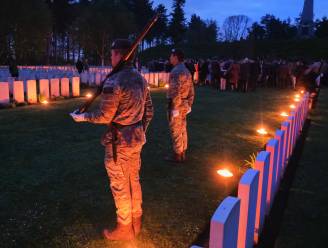 KIJK. Dawn service Anzac Day lokt heel wat volk: “We herdenken alle slachtoffers van alle oorlogen” 