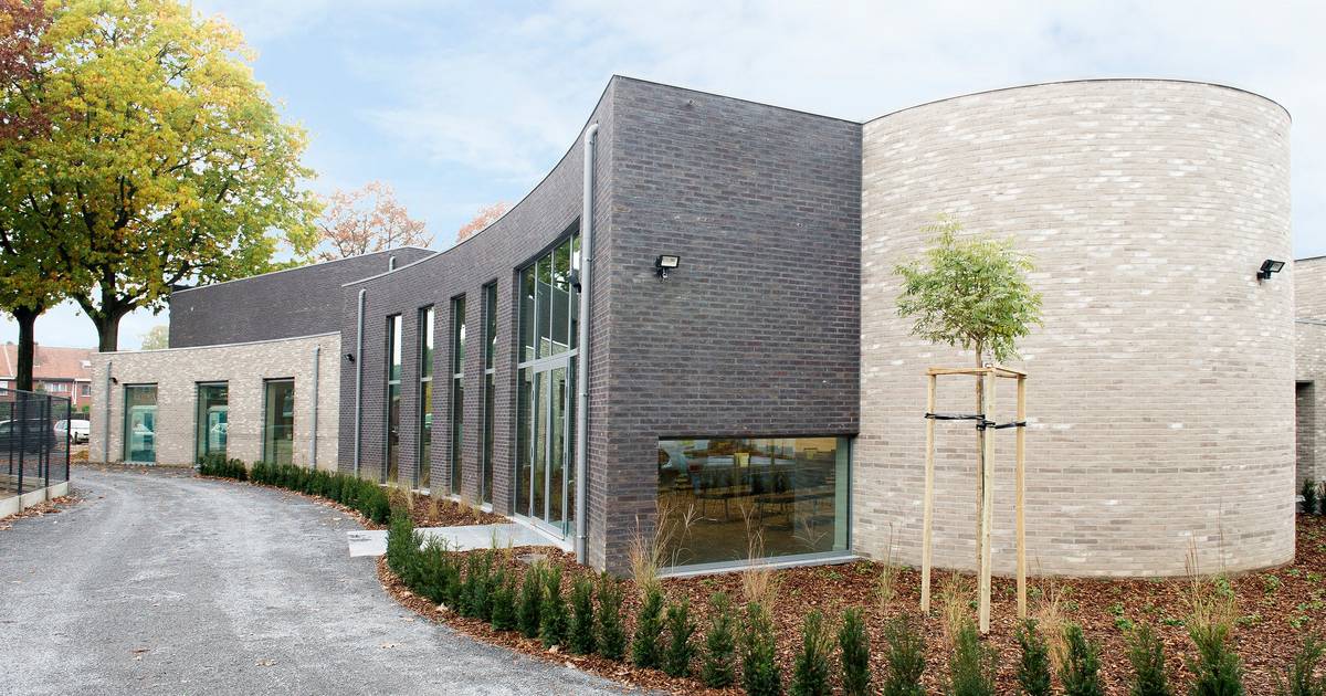 Lantmeeters Geyskens verhuist naar uitvaartcentrum Remans Genk