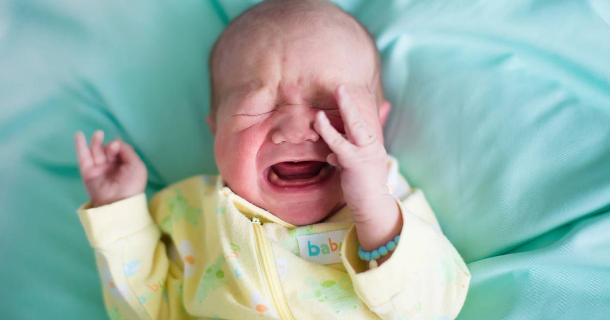 Mijn zoon moet s ochtends overgeven