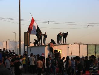 Onrust in Bagdad houdt aan ondanks uitgaansverbod: Nederland evacueert ambassadepersoneel