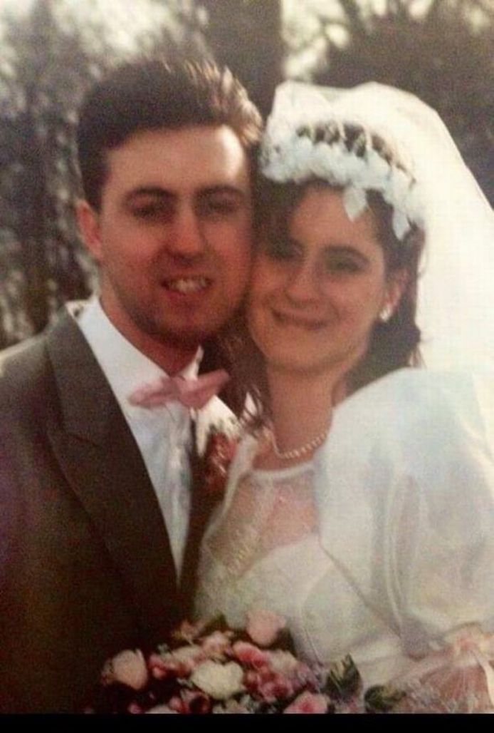 Helen en Stephen op hun huwelijksdag, meer dan dertig jaar geleden.