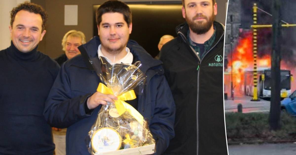 Oudsbergen huldigt buschauffeur Kevin (21) voor heldhaftig optreden bij