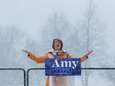 Trump steekt draak met nieuwe klimaatbewuste presidentskandidate die speecht in sneeuwstorm