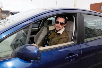 Ook in het VVD-bolwerk willen ze best gas terug nemen: ‘Eigen rijbaan voor de elektrische auto’