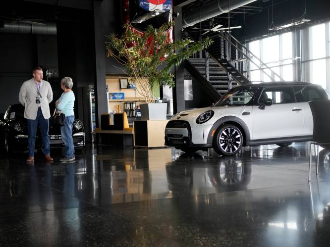 Wachttijd nieuwe wagen blijft oplopen: moet je als klant akkoord gaan met onvoorziene aanpassingen en hogere prijzen?