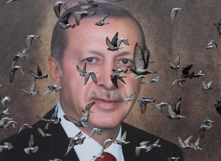 Turecký prezident Recep Tayyip Erdogan hrozí novým poklesom vo vzťahoch so spojencami v NATO