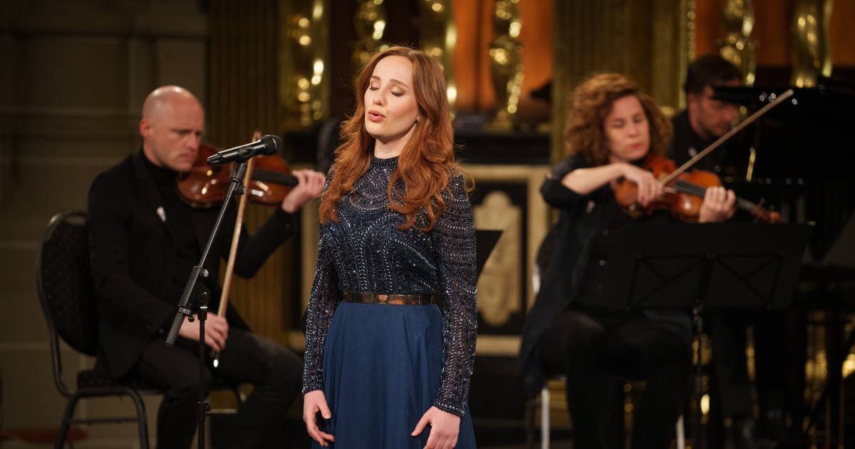 Helmondse Laetitia Gerards zingt tijdens Nationale ...