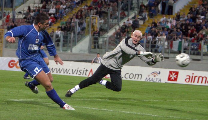Peter Bonetti lors d'un match des légendes entre l'Italie et l'Angleterre en 2007.