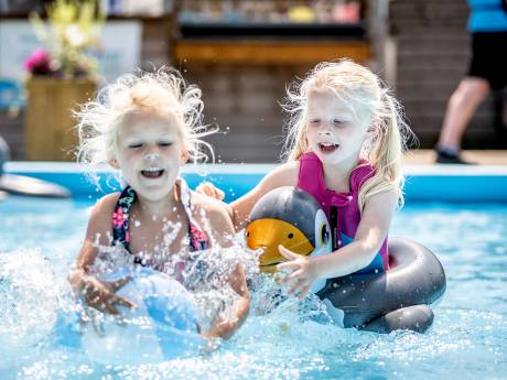 Spetter, pieter, pater, lekker naar het water: ‘De glijbaan is gerenoveerd, we zijn er klaar voor!’