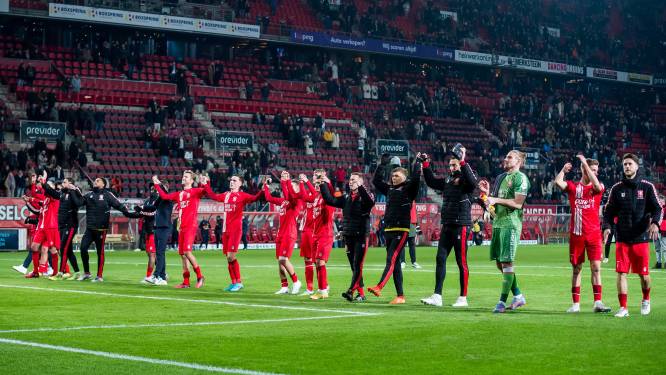 Hoe gretig is iedereen nog bij FC Twente nu er veel gaat veranderen? ‘Het doet altijd iets met een groep’