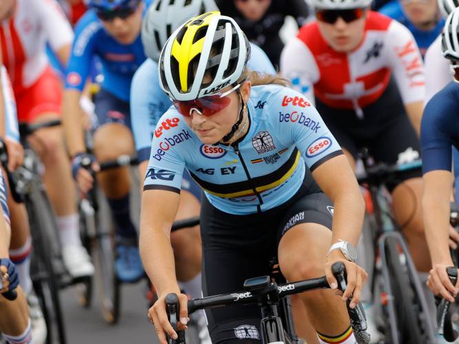 Net geen podium voor Fleur Moors in Ronde van Vlaanderen: “Toch tevreden met vierde plaats, want ik sta er weer”