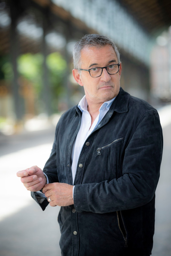 Christophe Dechavanne.