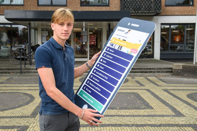 Siem Weggen, jongere uit Losser, heeft meegeholpen aan de app Kwikstart met informatie voor de Losserse jongeren.