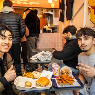 Amsterdam now has a Taiwanese fried chicken shop that’s an instant hit: ‘We didn’t see this coming’