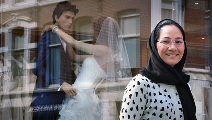 Ervaringsdeskundige Shirin Musa slaagt er met regelmaat in om jonge vrouwen te bevrijden van een gedwongen huwelijk.