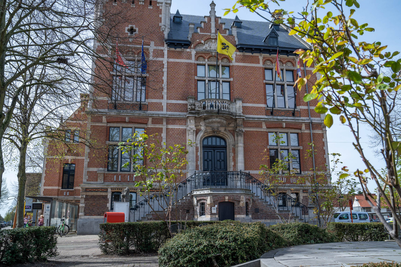 Nieuwe fase in heraanleg van Dokter Roosensplein en Donksesteenweg