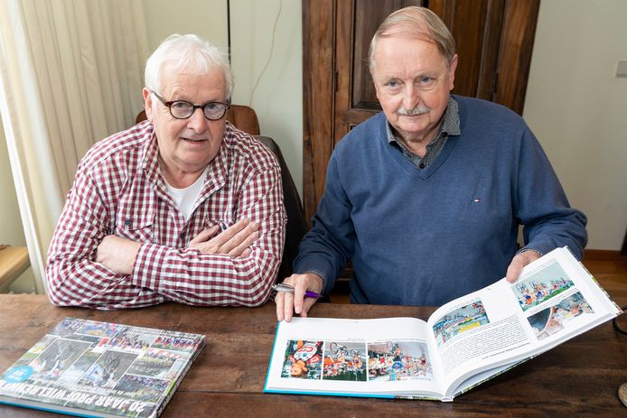 Wielerfotograaf Henk Theuns (links) heeft uit zijn archief met 500.000 wielerfoto’s een selectie van 500 fotos gemaakt die in boekvorm worden uitgegeven met teksten van wielerarchivaris Rein Lambregts.