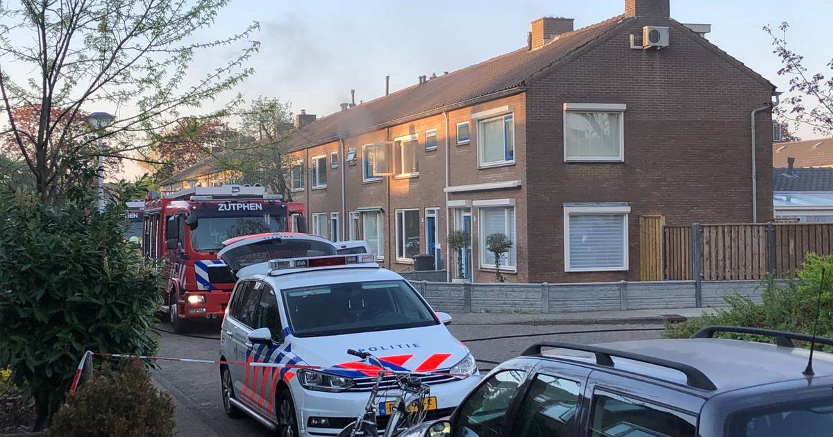 Uitslaande brand in woning in Zutphen snel geblust Zutphen destentor.nl