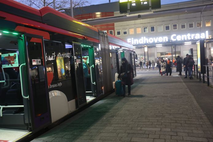 Staking van het streekvervoer in groot deel van Nederland treft ook het busvervoer van Hermes in Eindhoven.