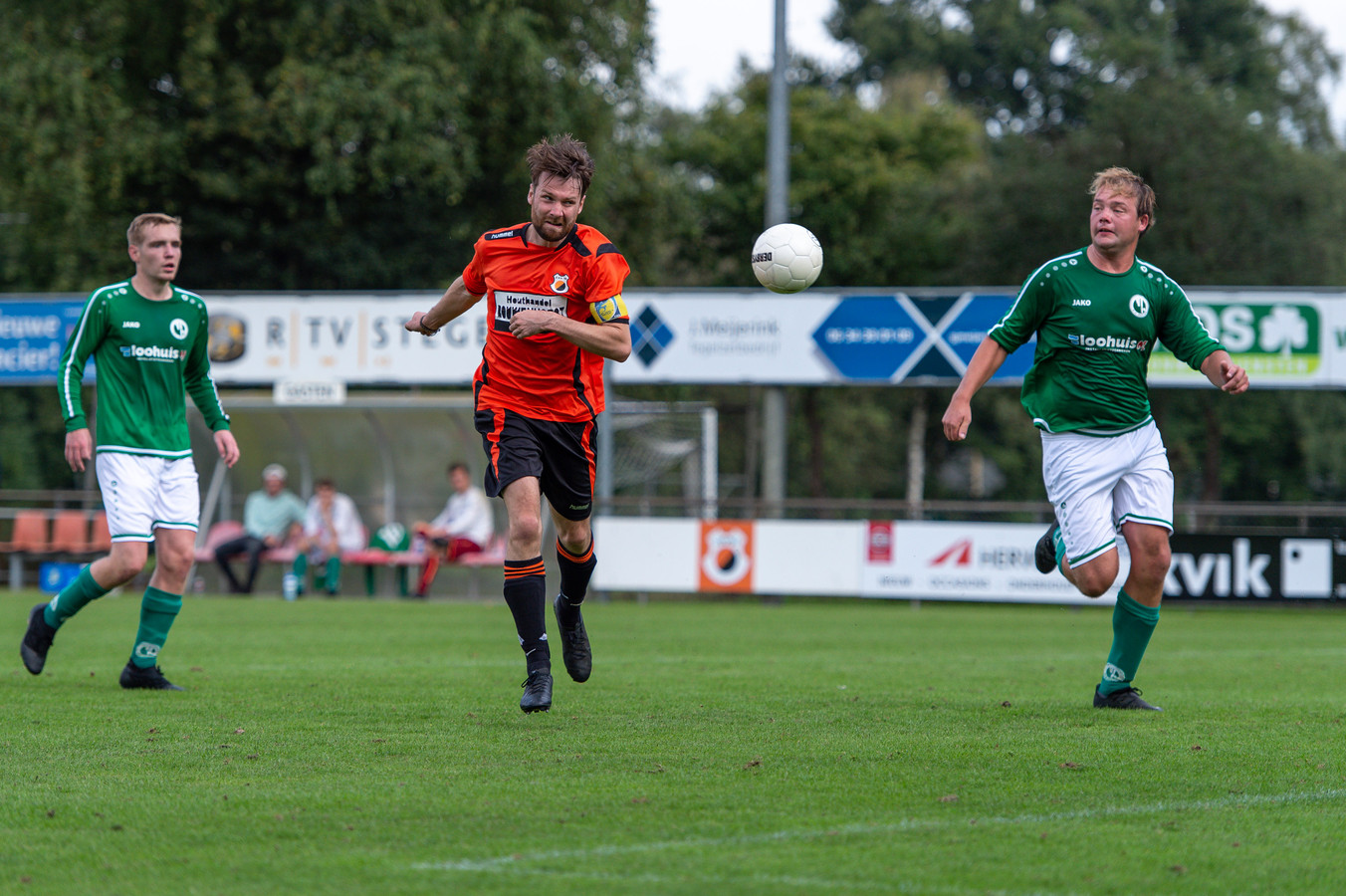 ZVV'56 won met 3-2 van Heeten en de ploeg kan daardoor nog verder bekeren als het de inhaalwedstrijd tegen Turkse Kracht wint.