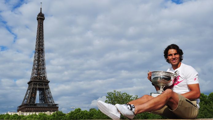 Rafael Nadal, comme dans son jardin à Paris.