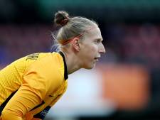 Captain Sari van Veenendaal niet met backpack, maar met Oranje op weg naar Australië