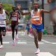 De onrustige zwerver Abdi Nageeye kan thuiskomen met zilver op de marathon