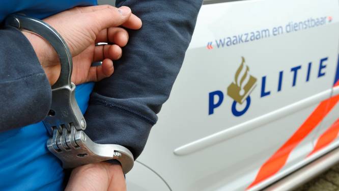 Arrestatie na vondst hennepkwekerijen Hilversum