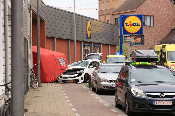 Beeld van het dodelijke ongeval in Sint-Niklaas, België.