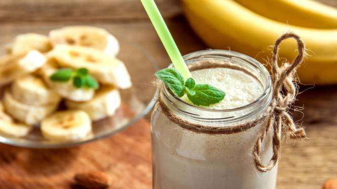 Mood swings? Deze Happy Smoothie houdt die hormonen in balans