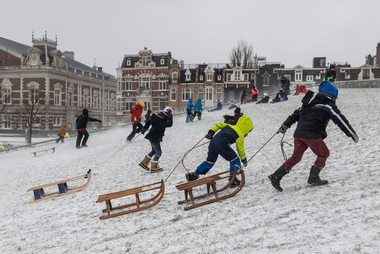 Winterpret, maar de kou legt Amsterdam wel lam