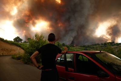Bosbranden rukken weer op richting Athene