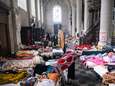 Minderheid hongerstakers Brusselse Begijnhofkerk gaan stap verder en stoppen ook met drinken