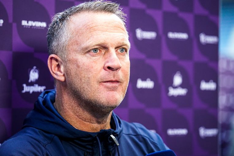 Genk-coach John van den Brom: 